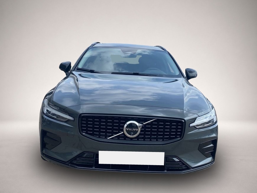Volvo V60 (11/2025, Benzin)