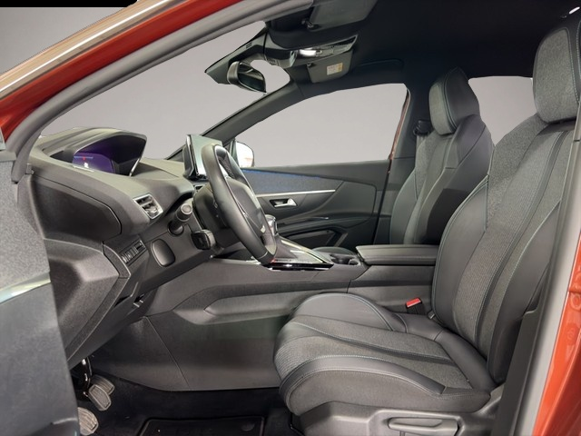 Peugeot 5008 (09/2023, Benzin)
