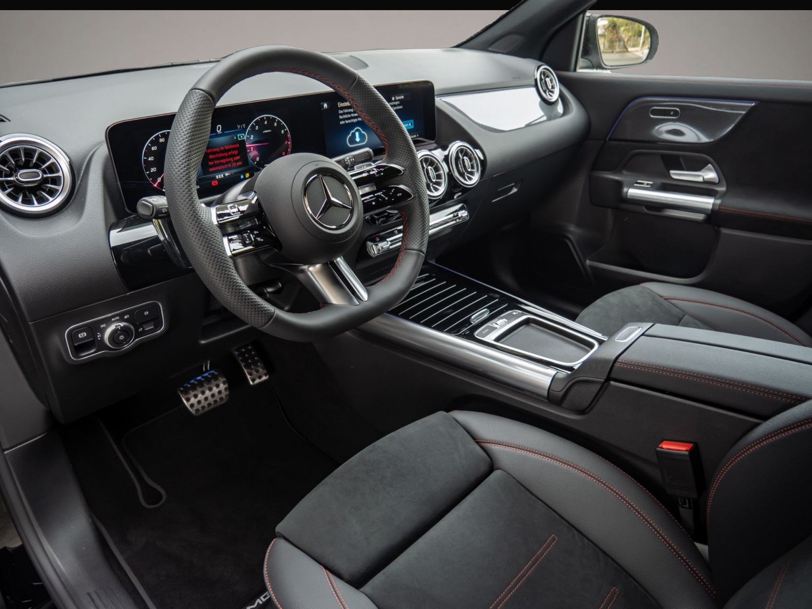 Mercedes-Benz GLA 200 (03/2026, Benzin)
