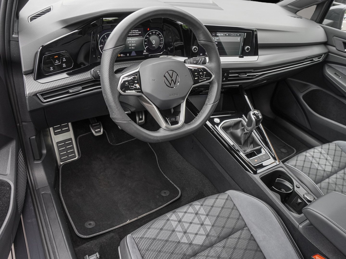Volkswagen Golf (03/2024, Benzin)