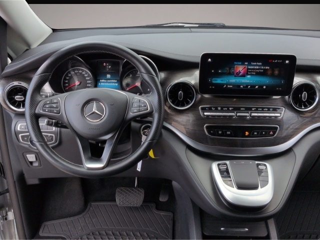 Mercedes-Benz V 220 (02/2022, Diesel)