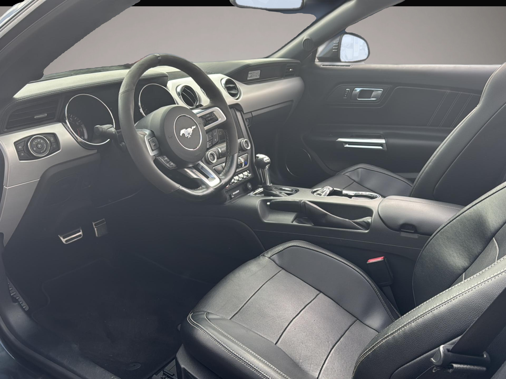 Ford Mustang (01/2016, Benzin)