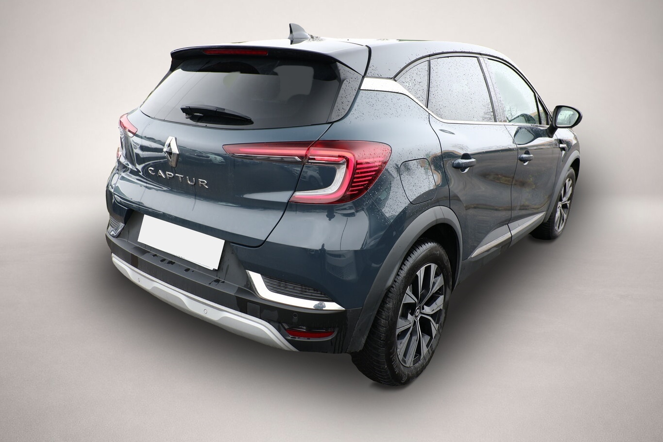 Renault Captur (04/2023, Benzin)