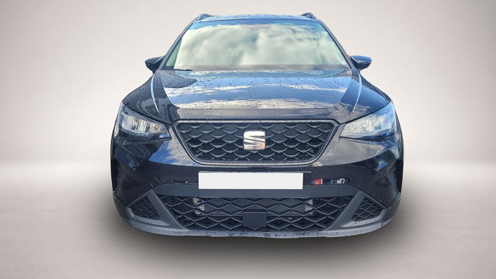 Seat Arona (12/2025, Benzin)