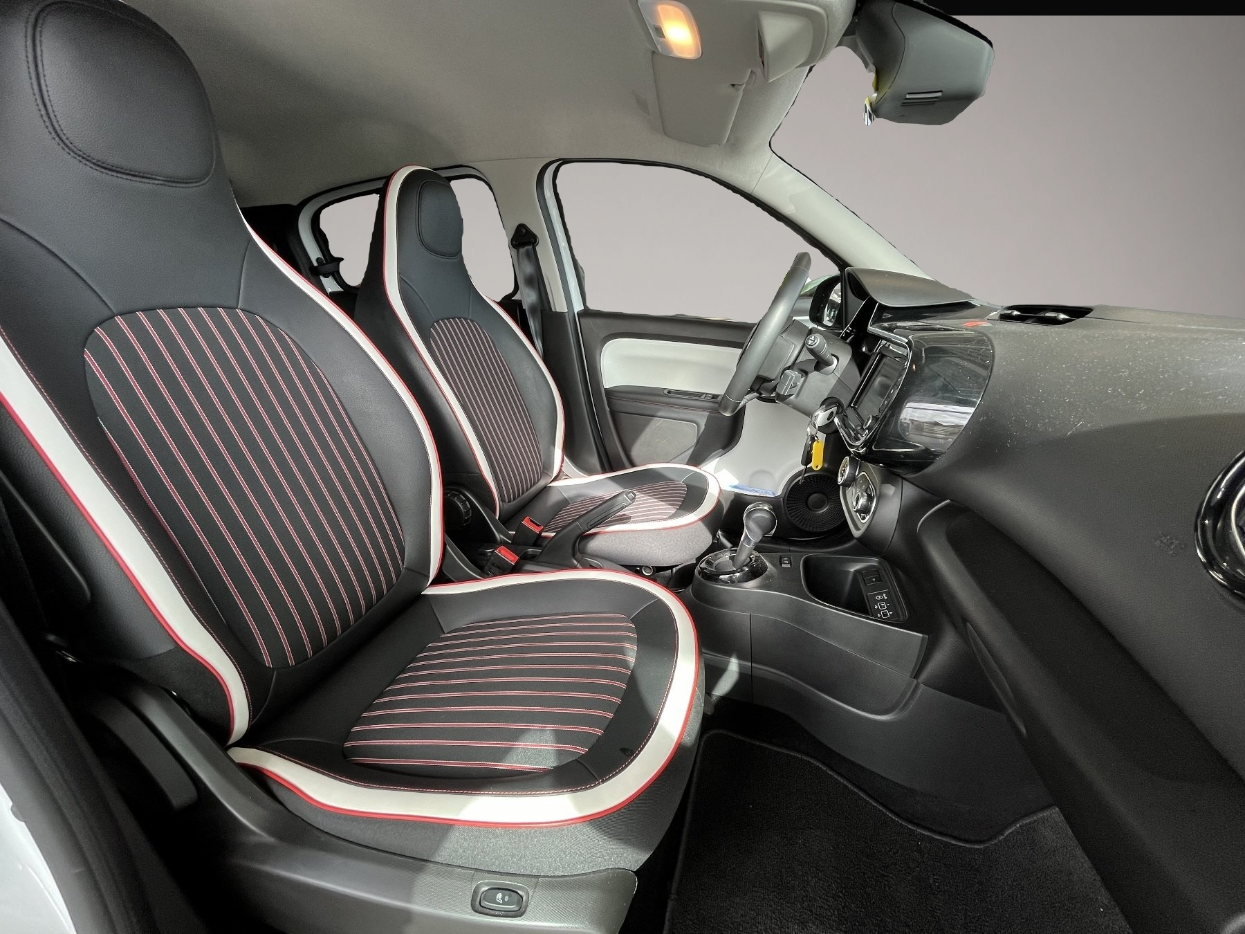 Renault Twingo (08/2023, ELECTRIC)