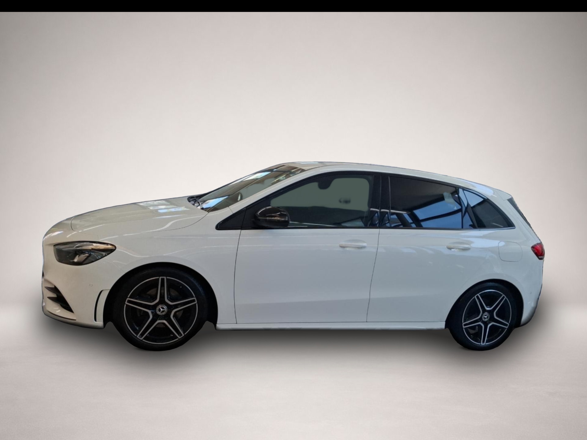 Mercedes-Benz B 200 (10/2019, Benzin)