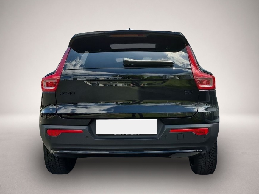 Volvo XC40 (04/2025, Benzin)