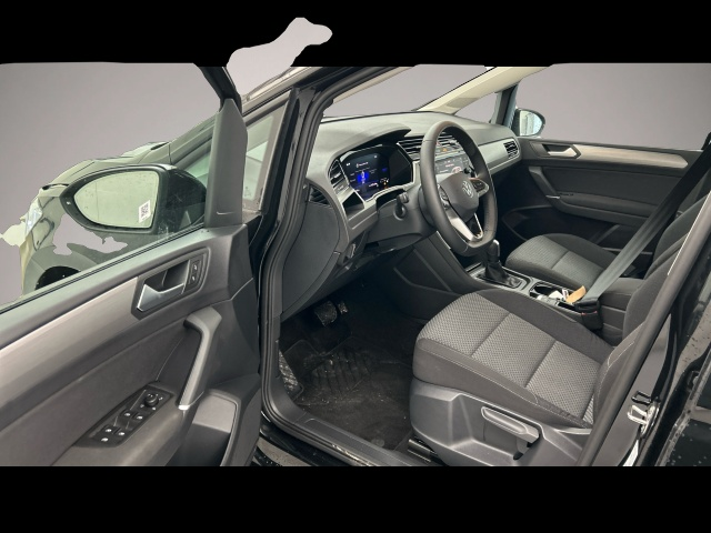 Volkswagen Touran (12/2025, Benzin)