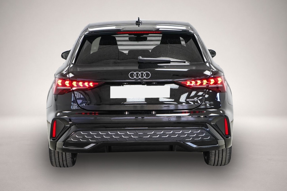 Audi A3 (03/2026, Benzin)
