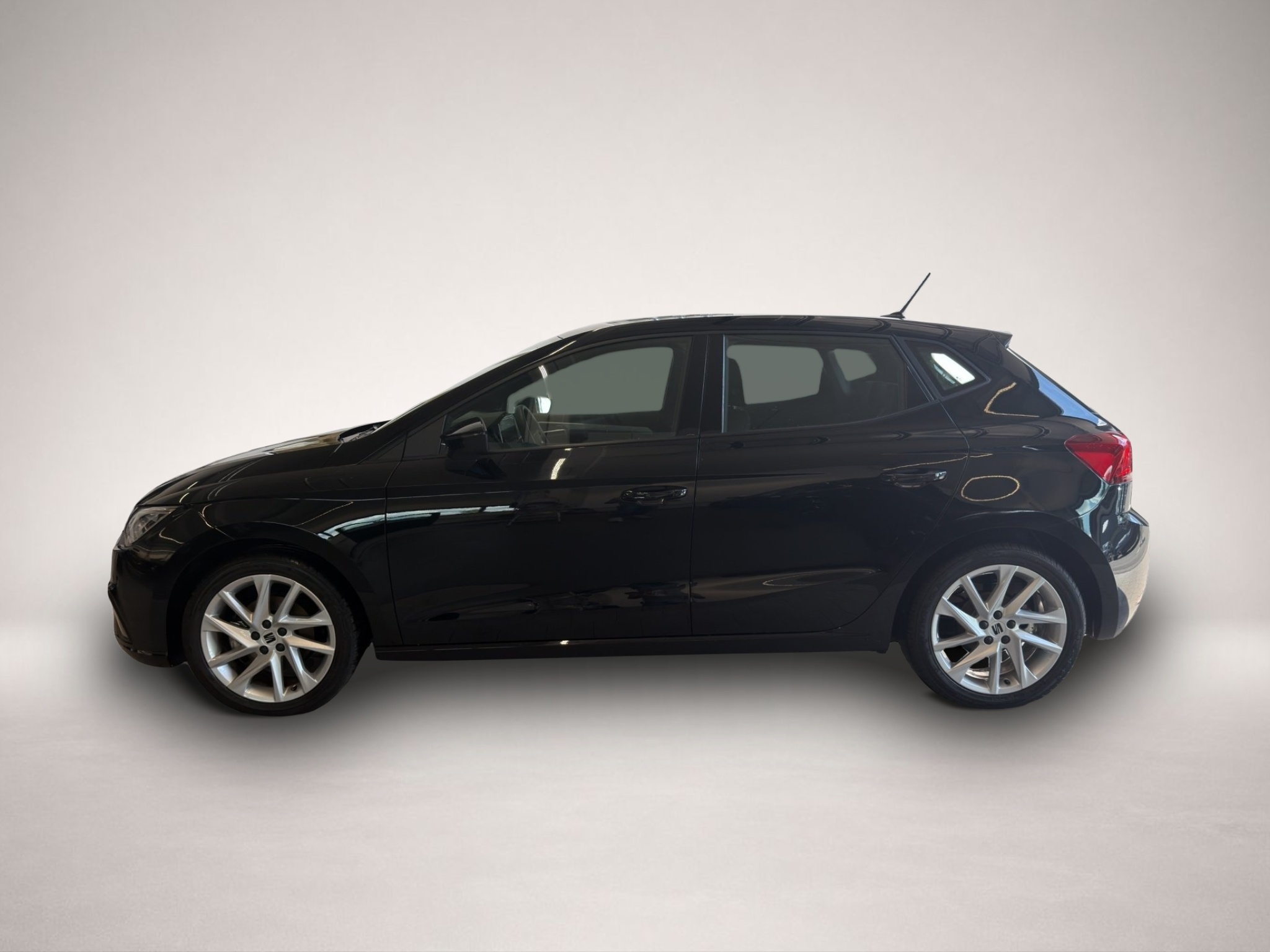 Seat Ibiza (07/2024, Benzin)