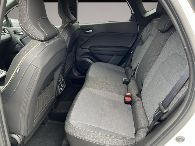 Renault Captur (03/2026, Benzin)