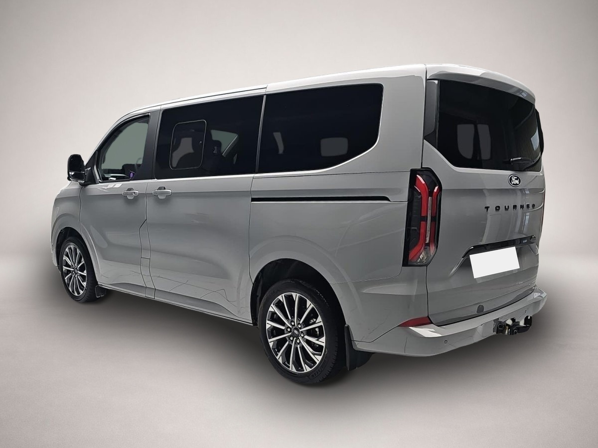 Ford Tourneo Custom (04/2026, Diesel)