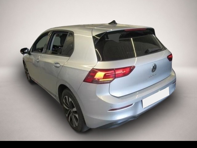 Volkswagen Golf (05/2021, Benzin)