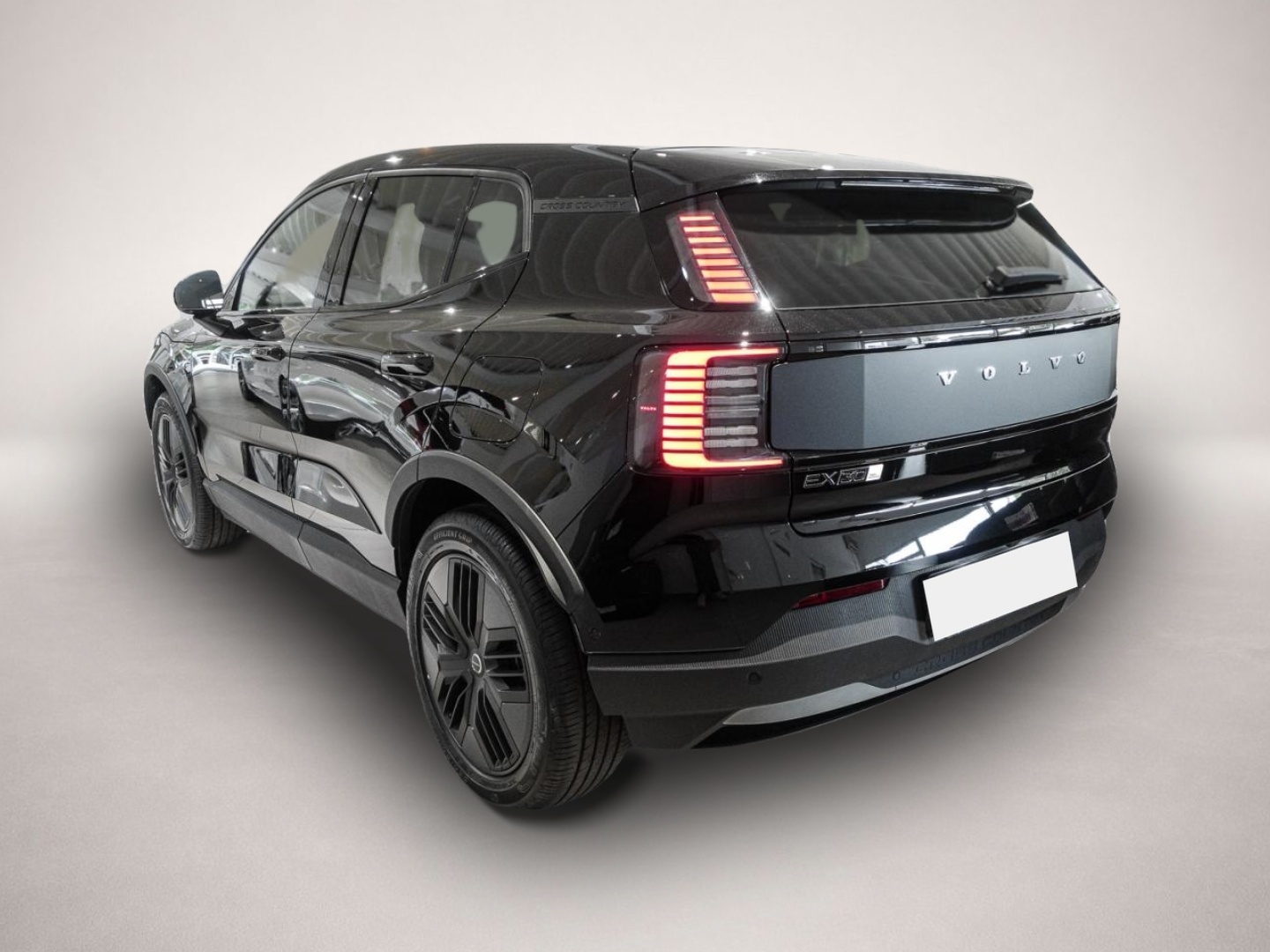 Volvo EX30 (06/2025, ELECTRIC)