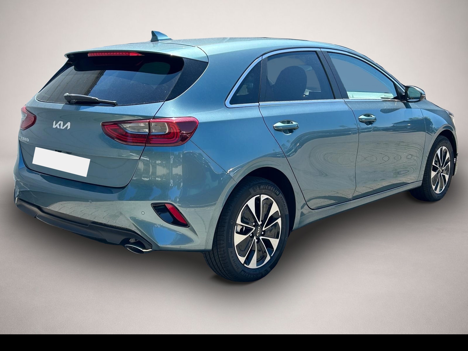 KIA cee'd / Ceed (12/2025, Benzin)