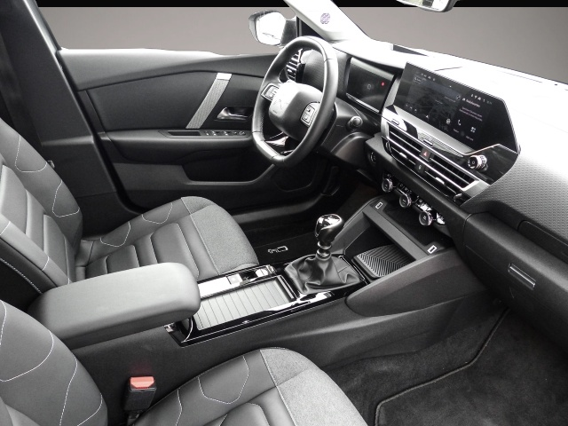 Citroen C4 (10/2023, Benzin)
