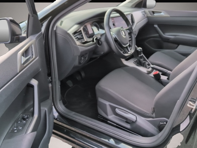 Volkswagen Polo (02/2022, Benzin)