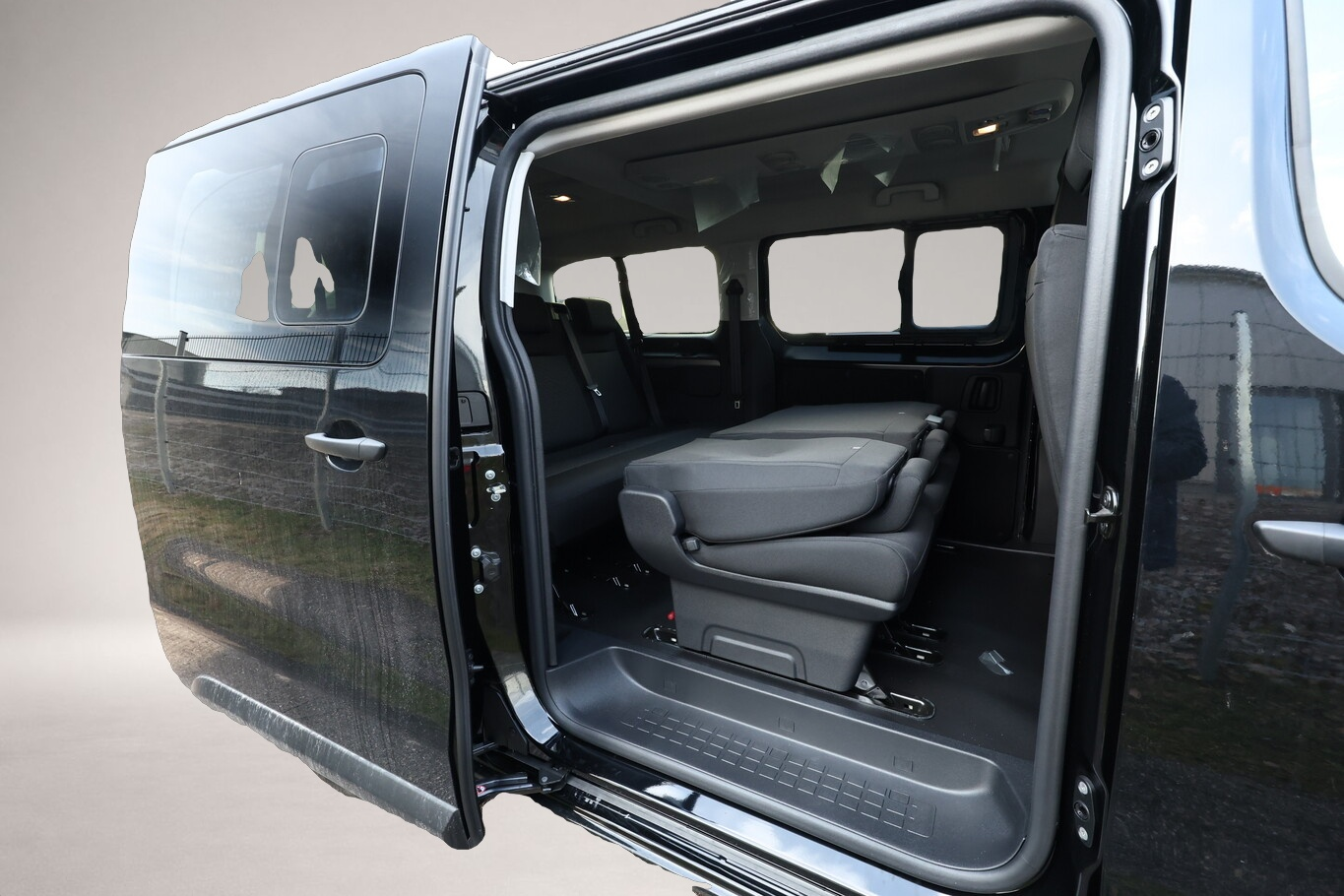 Peugeot Expert (12/2025, Diesel)