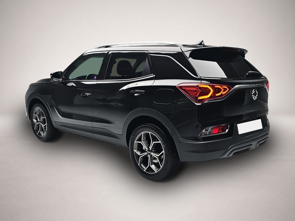 Kgm Korando, image 3 of 4