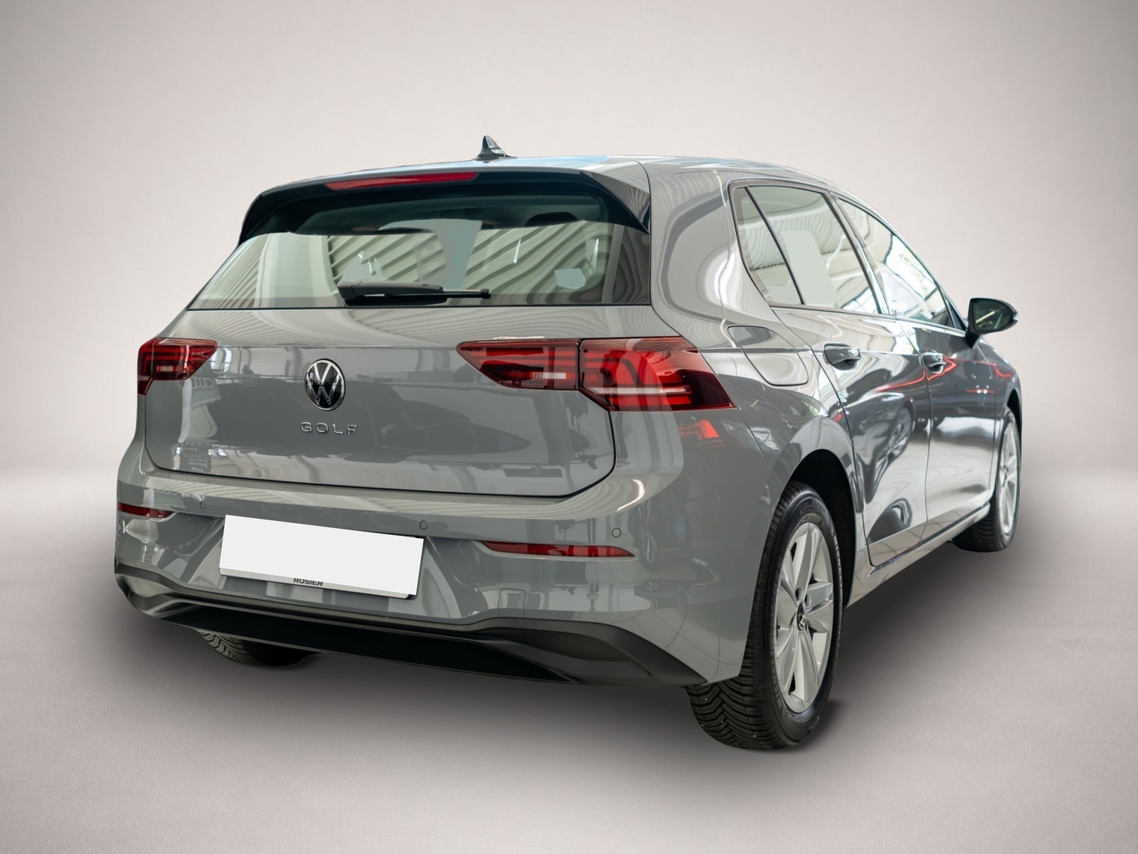 Volkswagen Golf (02/2025, Benzin)