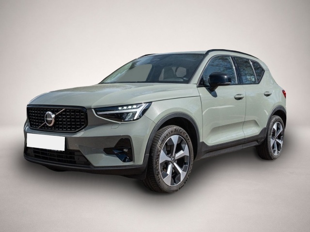 Volvo XC40 (03/2023, Benzin)