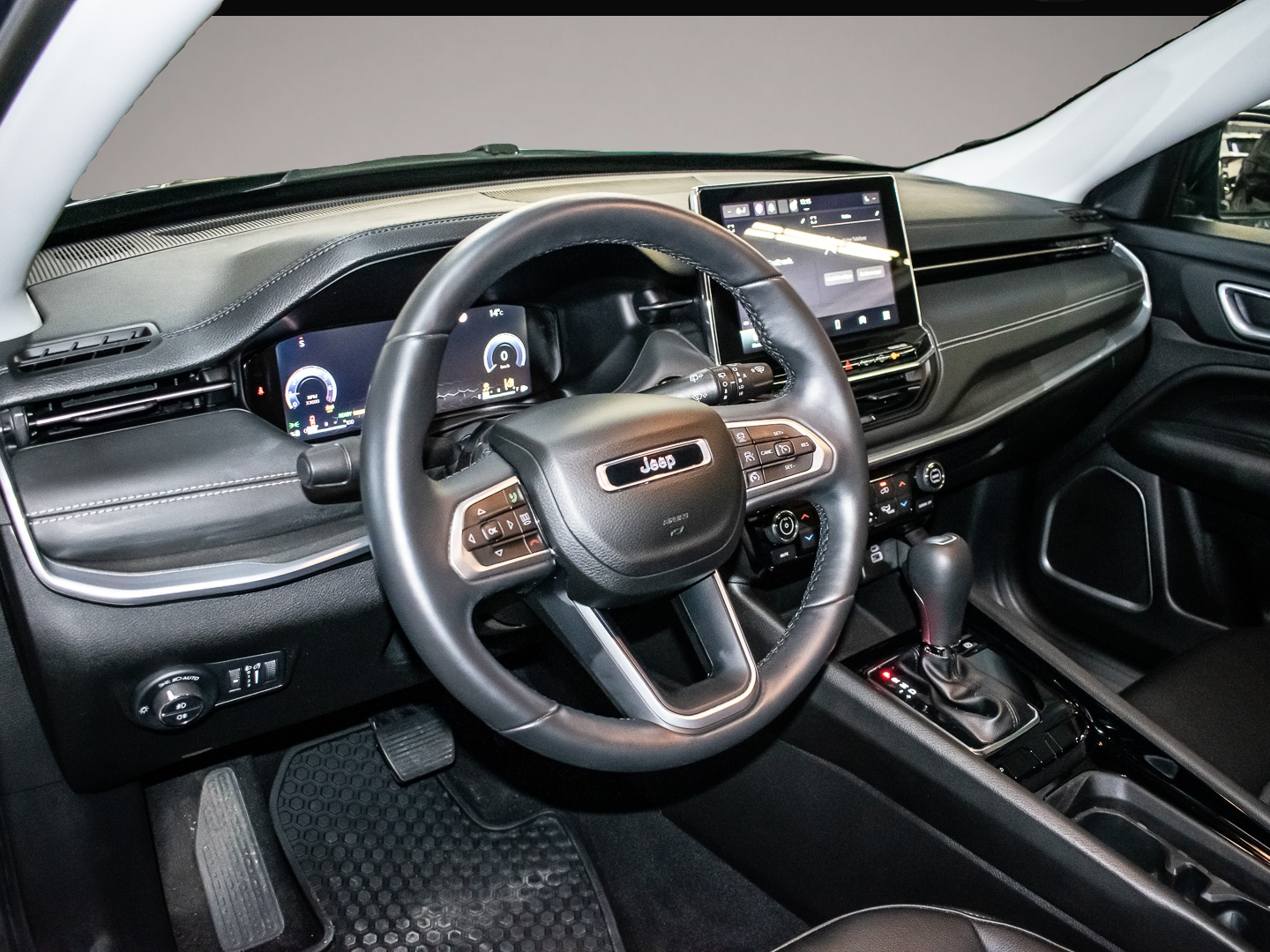 Jeep Compass (06/2023, )