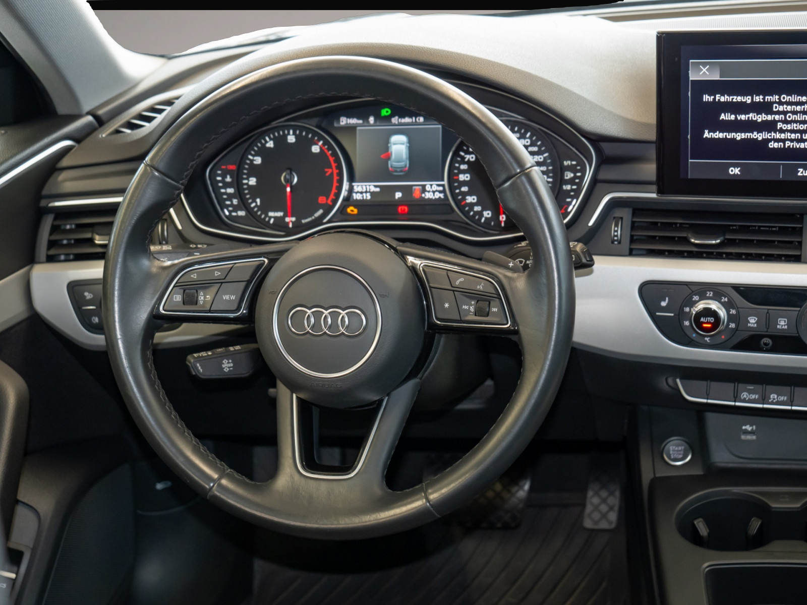 Audi A4 (03/2022, Benzin)