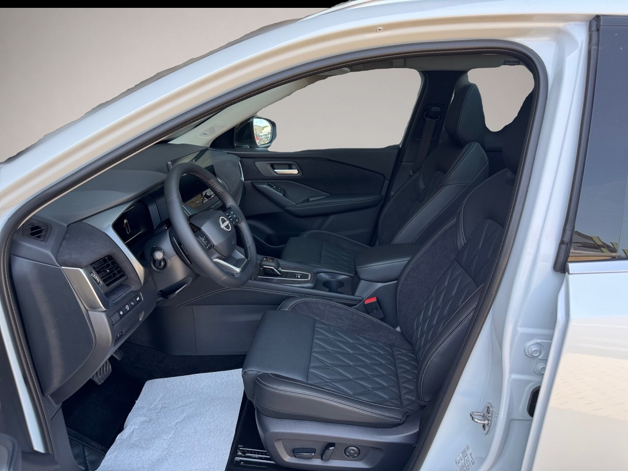Nissan Qashqai (, Benzin)