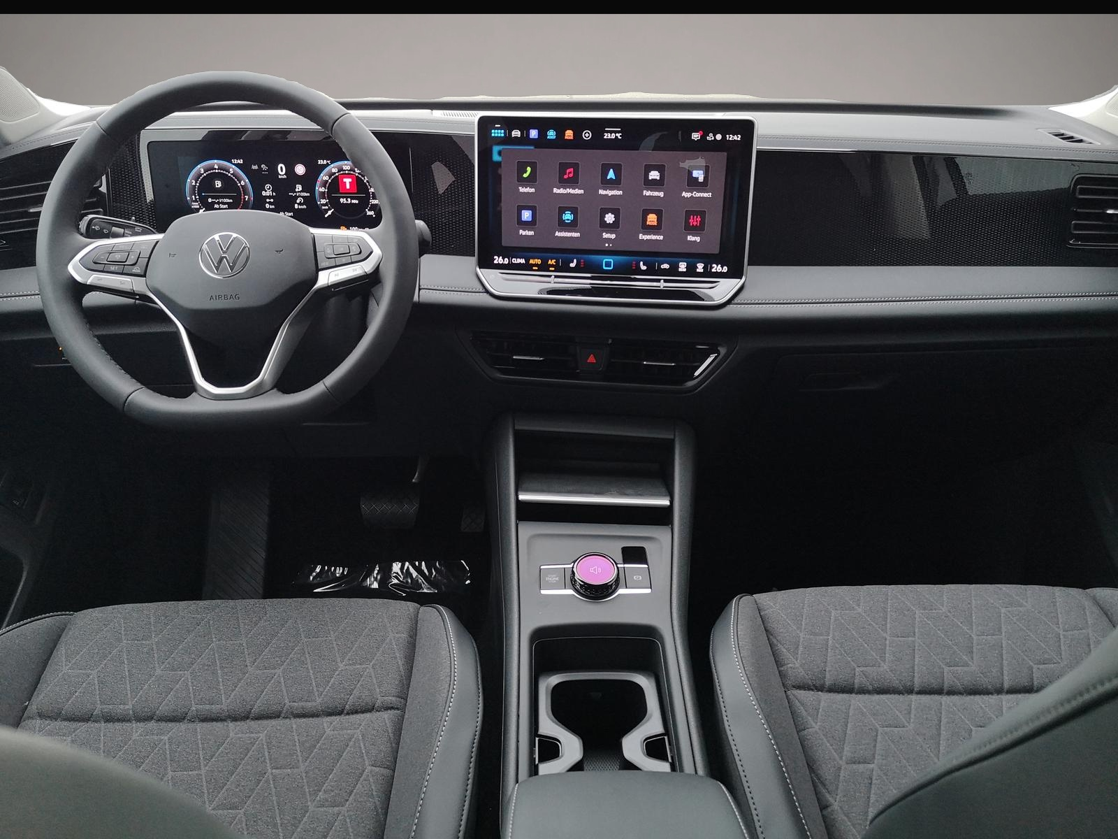 Volkswagen Tiguan (06/2026, Benzin)