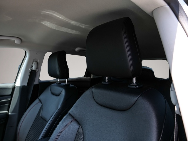 Jeep Compass (04/2024, Benzin)