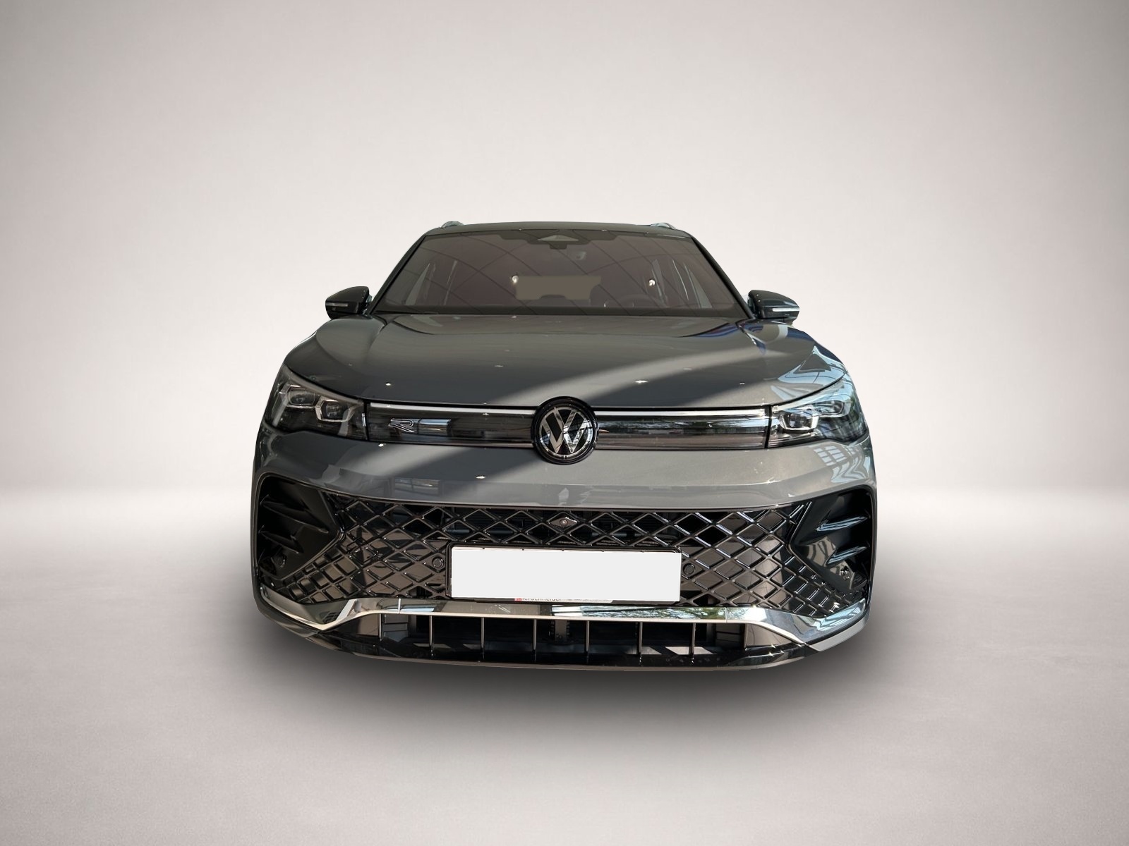 Volkswagen Tiguan, image 2 of 5