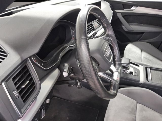 Audi Q5 (02/2017, Benzin)