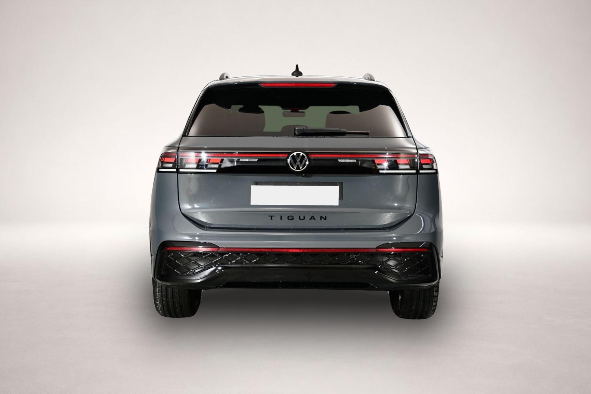 Volkswagen Tiguan (10/2025, Benzin)