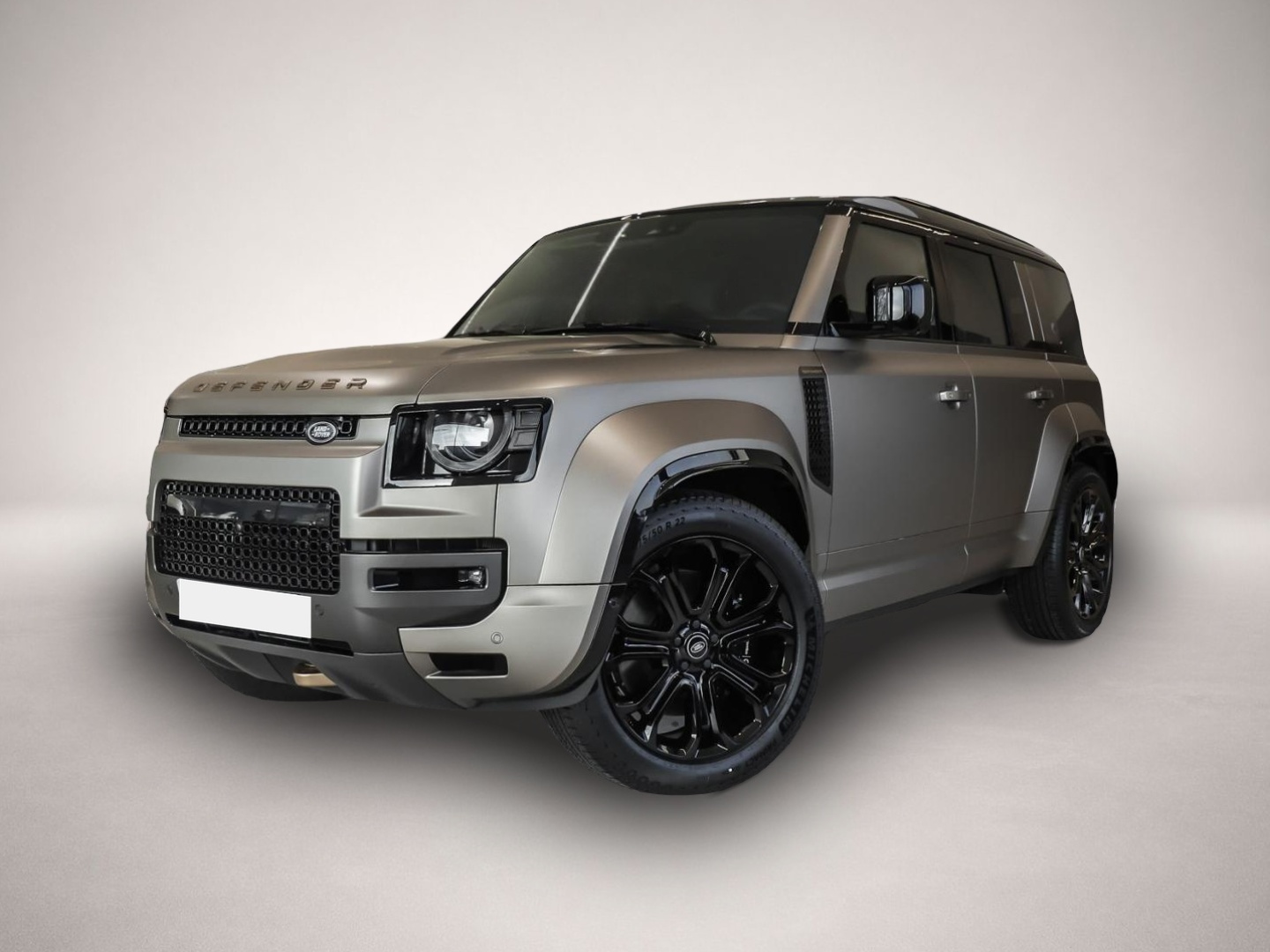 Land-Rover Defender (02/2026, Benzin)
