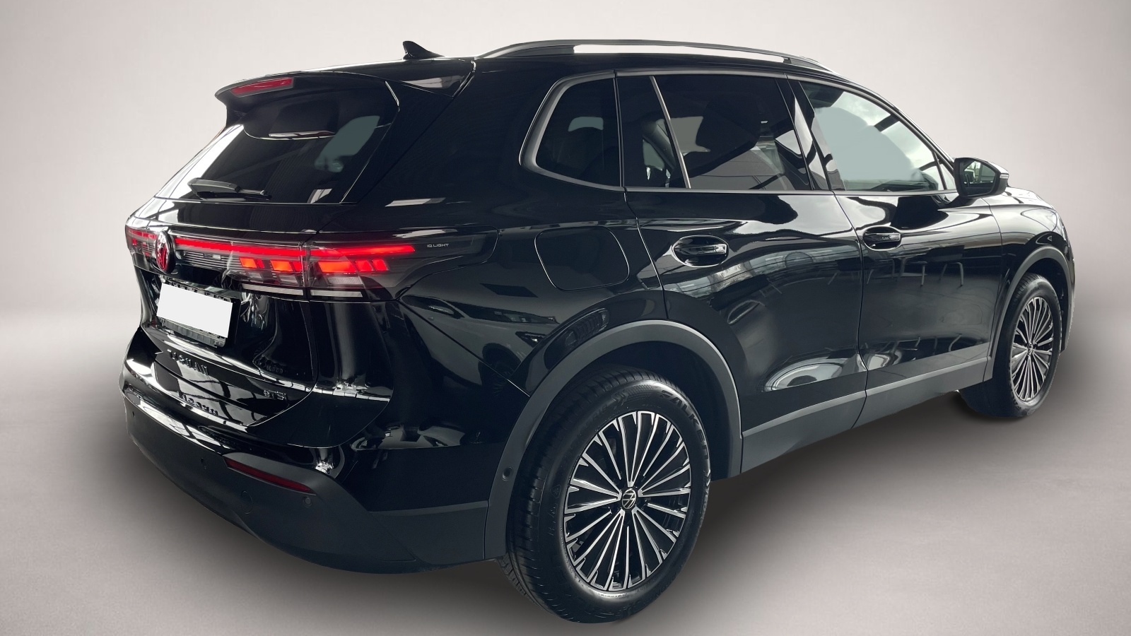 Volkswagen Tiguan (03/2026, Benzin)