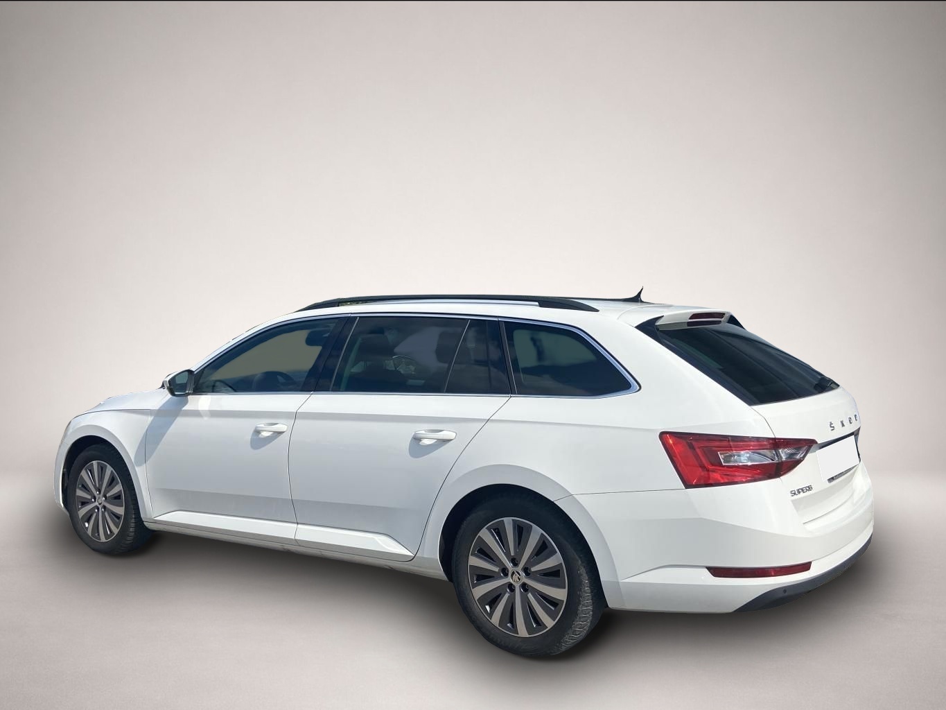 Skoda Superb (09/2021, )