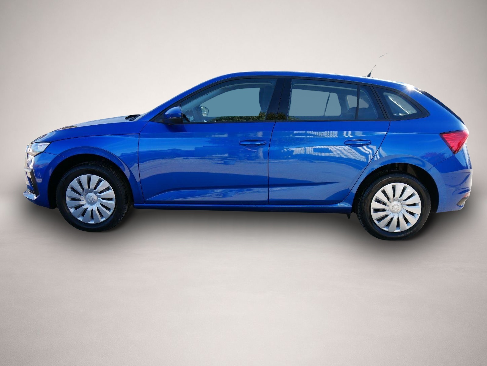 Skoda Scala (11/2025, Benzin)