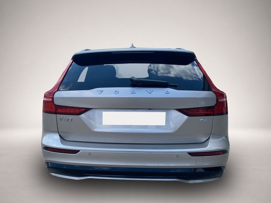 Volvo V60 (11/2025, Benzin)