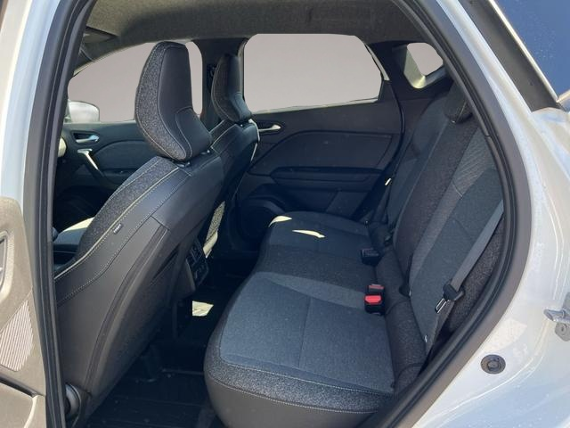 Renault Captur (10/2025, Benzin)
