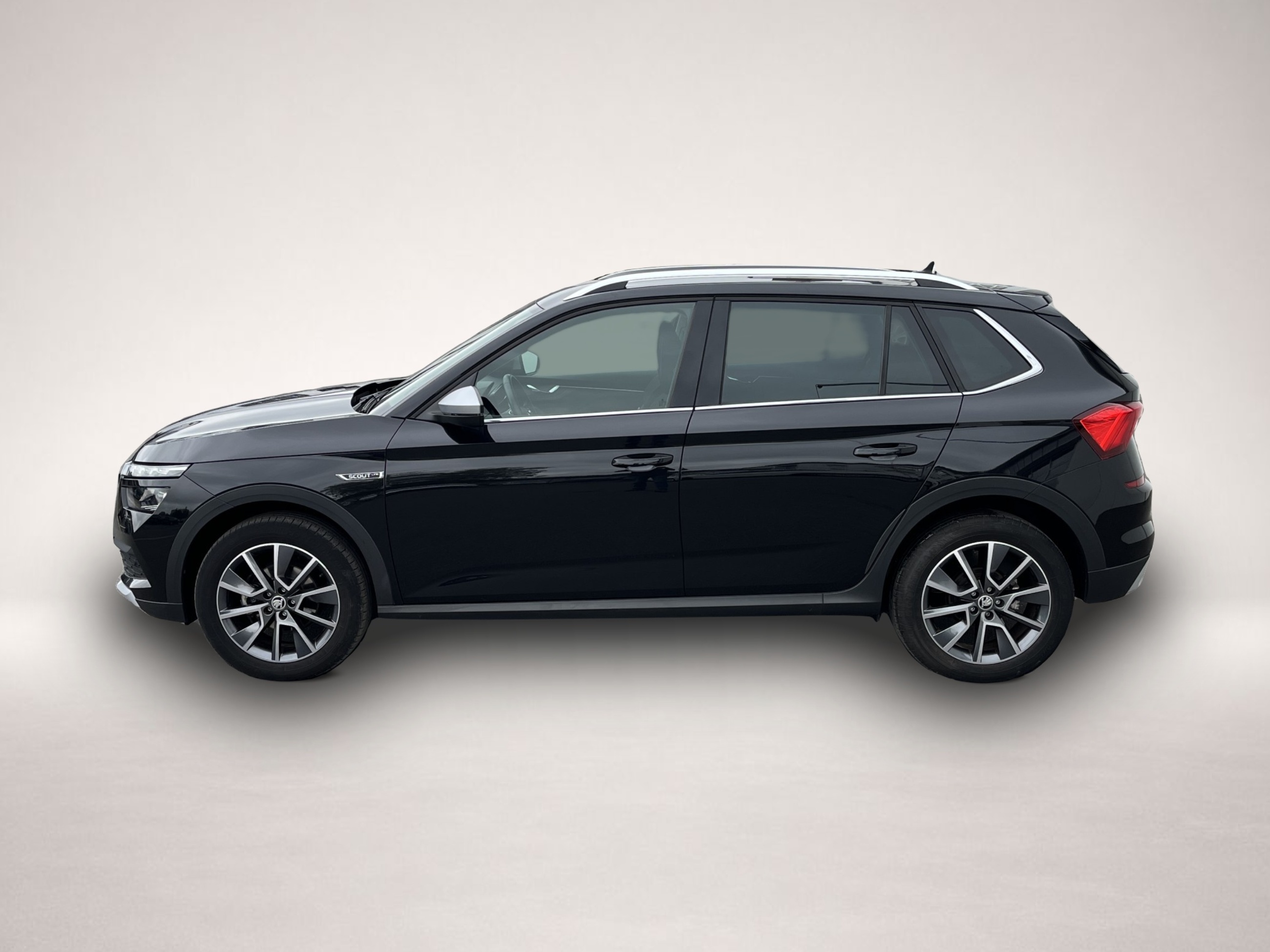 Skoda Kamiq (02/2023, Benzin)