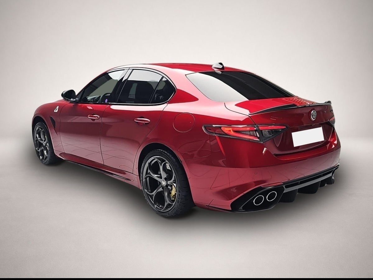 Alfa Romeo Giulia, image 3 of 4