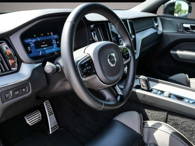 Volvo XC60 (12/2021, Hybrid (Benzin/Elektro))