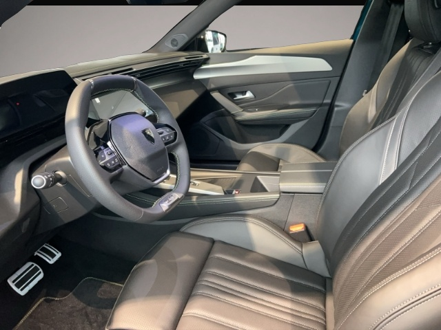 Peugeot 408 (01/2025, Benzin)