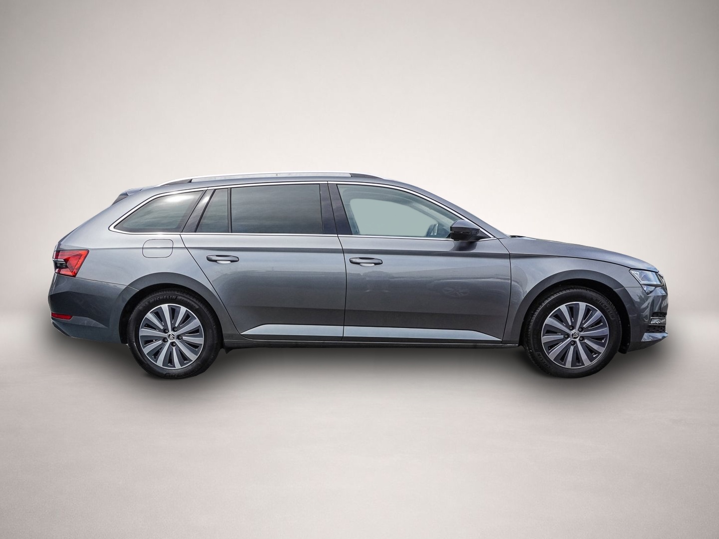 Skoda Superb (05/2024, )
