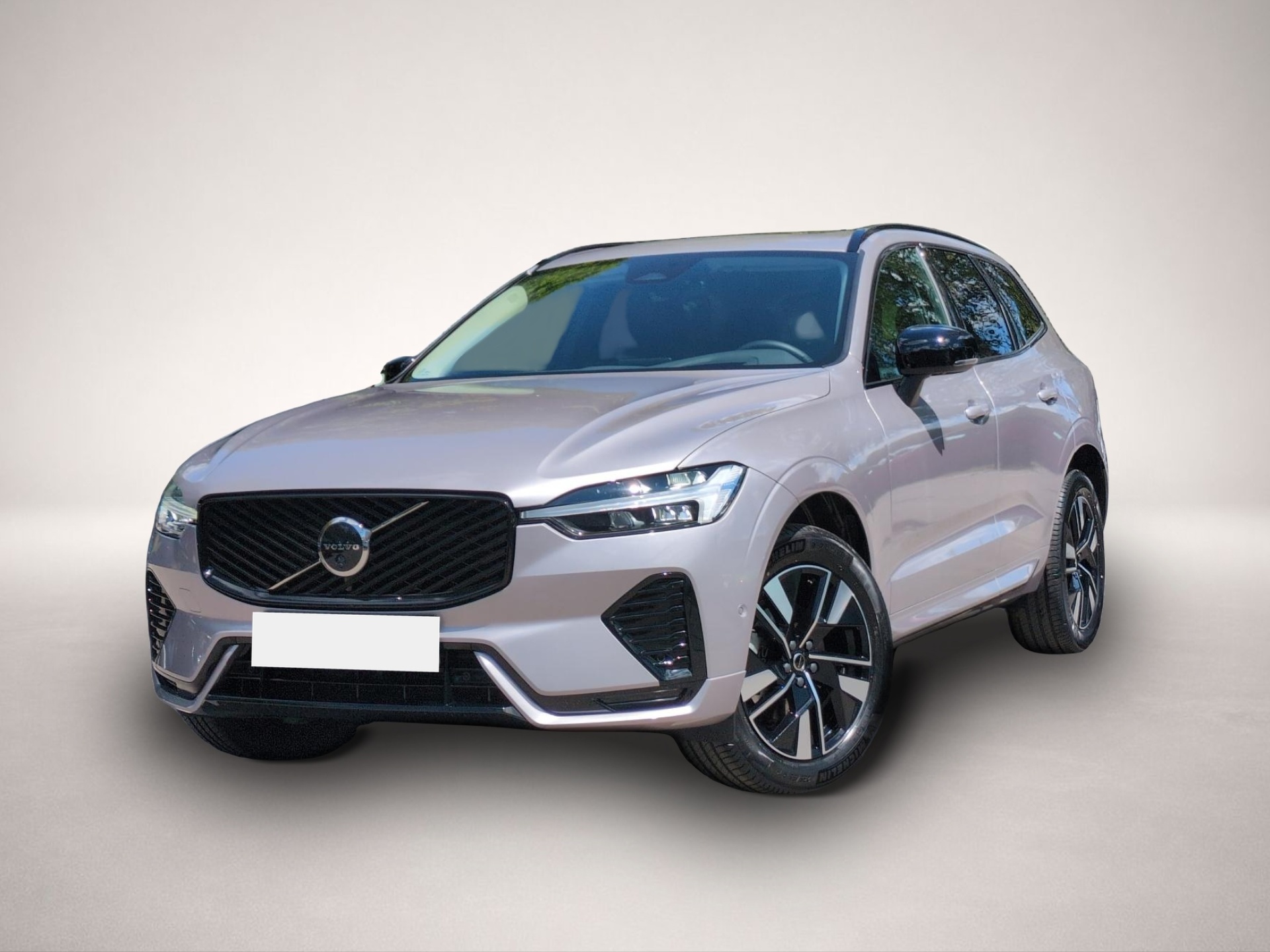 Volvo XC60 (11/2025, Benzin)