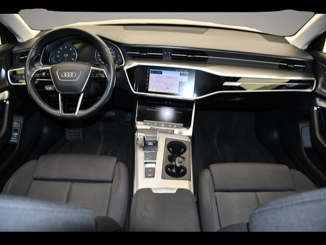 Audi A6 (03/2019, Benzin)