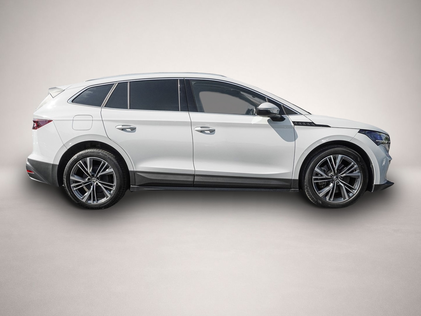 Skoda Enyaq (06/2023, ELECTRIC)