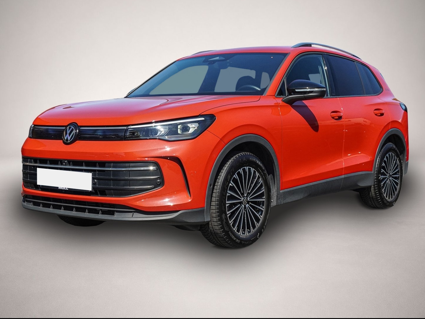 Volkswagen Tiguan (10/2025, Benzin)