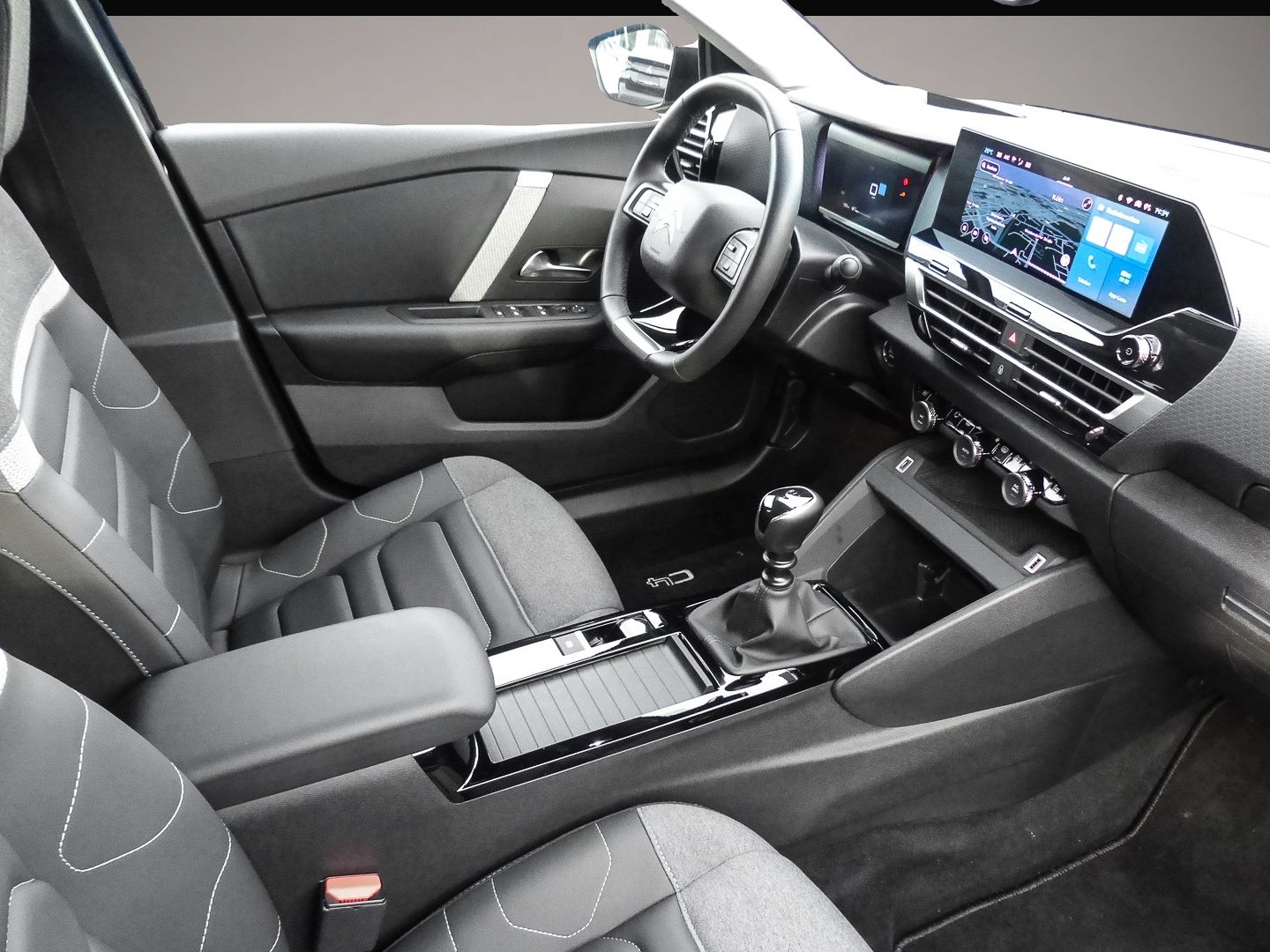 Citroen C4 (10/2023, Benzin)