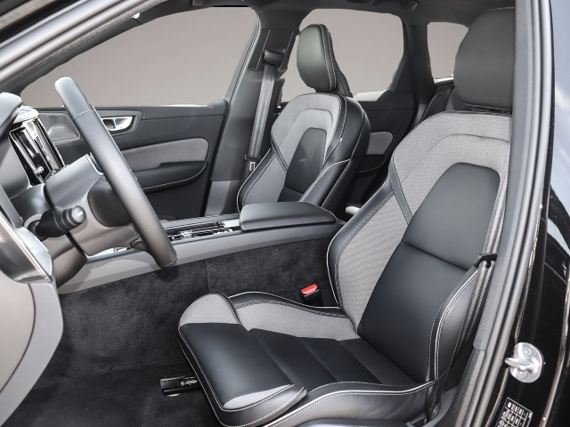 Volvo XC60 (02/2024, Hybrid (Benzin/Elektro))